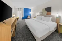 Spark by Hilton Plainfield Indianapolis Airport - Airport Shuttle