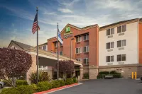 Holiday Inn Express Castro Valley Hotels in Hayward