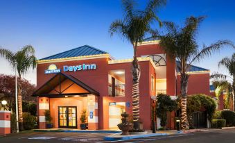Days Inn by Wyndham Concord