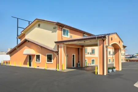 Super 8 by Wyndham Amarillo East