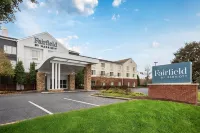 Fairfield Inn Charlotte Northlake Các khách sạn ở Charlotte