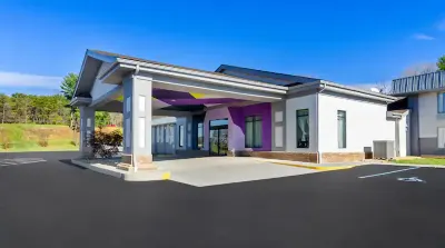 Spark by Hilton Daleville Roanoke North Hotel in zona The Flying Mouse Brewery