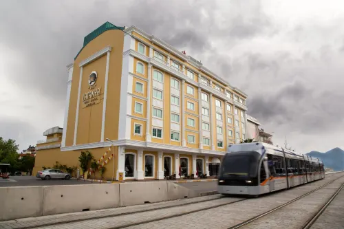 Latanya Palm & Spa Airport Antalya فنادق في مراد پاشا