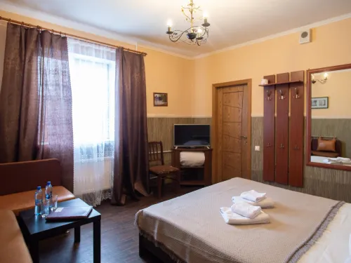 Hutorok Hotels in Tosnensky District