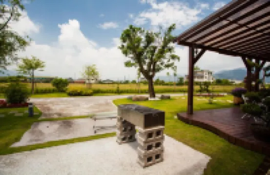 Zhu Yuan Ju Bed and Breakfast Hotels near Spring Onion Local Museum