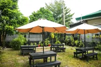 Onyx B&B Bed and Breakfast Hotels near Bitsenya Farm