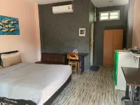 Punruk Resort Hotels in Amphoe Tha Bo