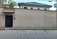 Pousada Parque Suites - Estacionamento e Piscina na Enseada - Park Yeri