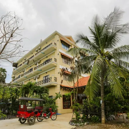 Blue Diamond Hostel