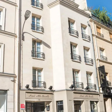 Hotel Albe Bastille Отели рядом с достопримечательностью «4-й округ: Отель-де-Виль»