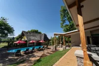 Gooderson Monks Cowl Golf Resort - Pools