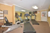 Ramada by Wyndham Santa Fe - Gym