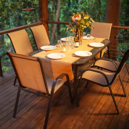 The Canopy Rainforest Treehouses & Wildlife Sanctuary Отели в г. Маланда
