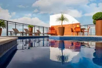 Mercure Belem Boulevard - Pools
