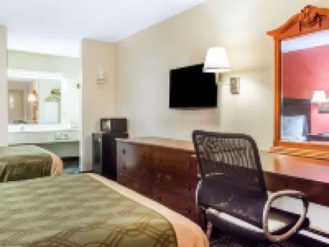 Econo Lodge Lanett チェンバースのホテル