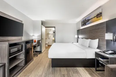 Quality Inn Các khách sạn gần 212 on the Main
