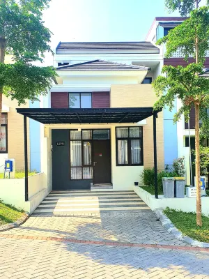 RAM Homestay Syariah arah Bromo dan Pantai Malang Selatan Hotel a Kedungkandang