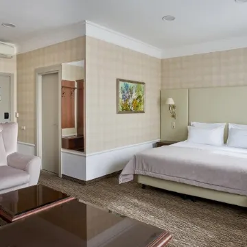 ASTOR Hotel (Астор)