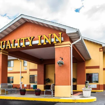 Quality Inn O'Fallon IL - St Louis