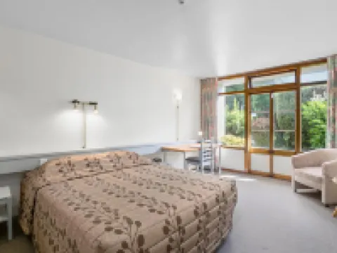 The Angus Hotel Hotels in Lower Hutt