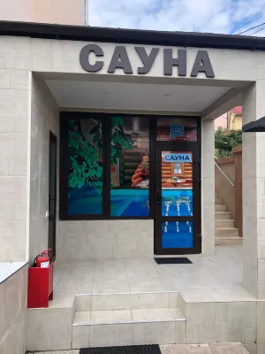 เกสต์ เฮาส์ คเลเวอร์ โรงแรมใน