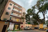 Hotel the Vaishvik Banganga Road