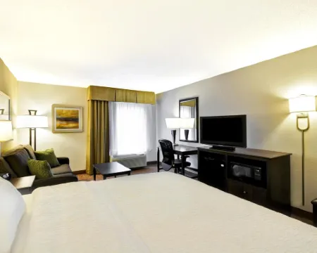 Hampton Inn Pickwick DAM - at Shiloh Falls Hotels in Hardin County