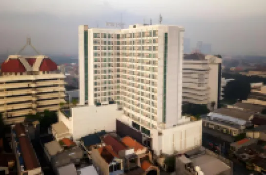 The Square Hotel Surabaya