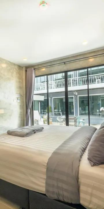 อามิโกะสแตนดาร์ด ชั้น 1