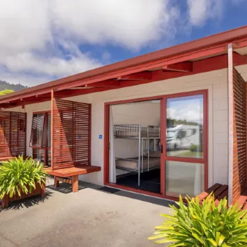 Nelson City Top 10 Holiday Park