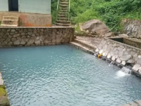 Liahz Lodge Hotels in Ende