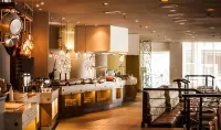 Garden Court Marine Parade - Desayuno