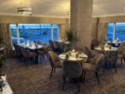 百合餐廳與客房酒店