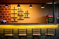 Vintage Beach Resort - bar