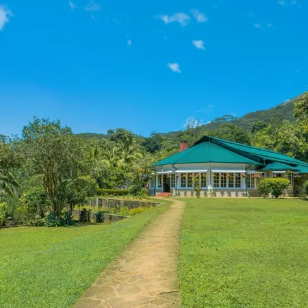 Mountbatten Bungalow- Thema Collection