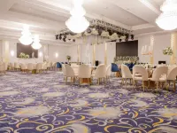 Golden Tulip Amman Hotels near Amman Mall