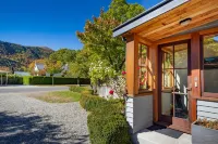Arrowtown House Boutique Hotel - Homestays