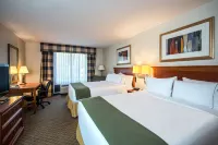 Holiday Inn Express & Suites Jackson - Flowood