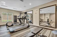 Candlewood Suites Dumfries - Quantico فنادق في Triangle