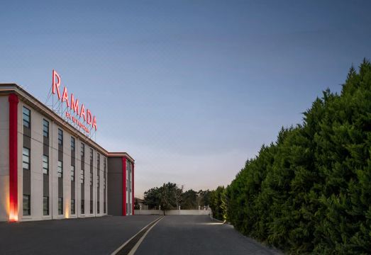 라마다 바이 윈덤 카라카베이