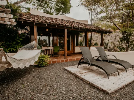 Sansara Surf Yoga & Resort