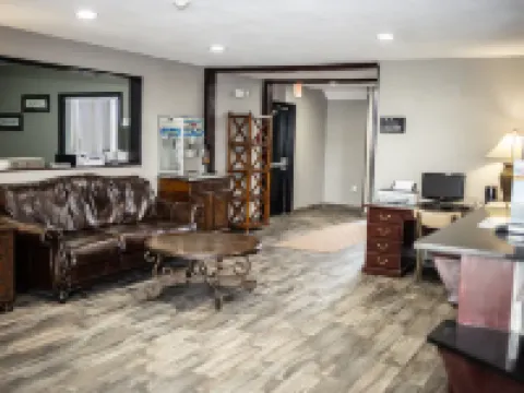 Super 8 by Wyndham Poplar Bluff Missouri Hotels in Poplar Bluff