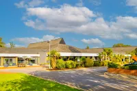 Holiday Inn Reading-South M4, Jct.11 Hotels near Aquapark Reading