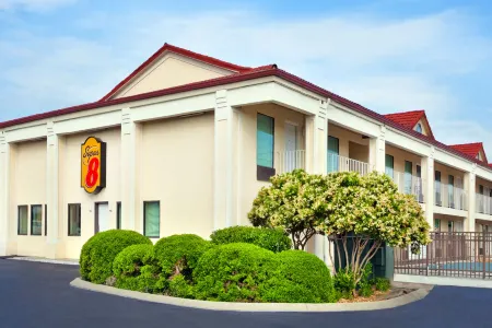 Super 8 by Wyndham Ringgold/Chattanooga Area