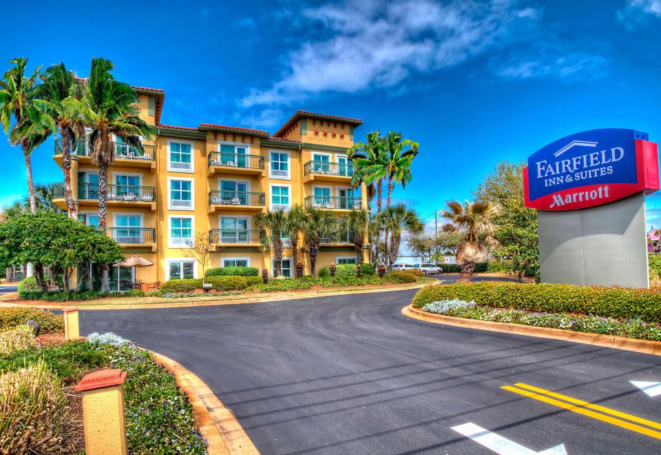 Hotel Fairfield Inn & Suites Destin, Exterior, Hotel Exterior