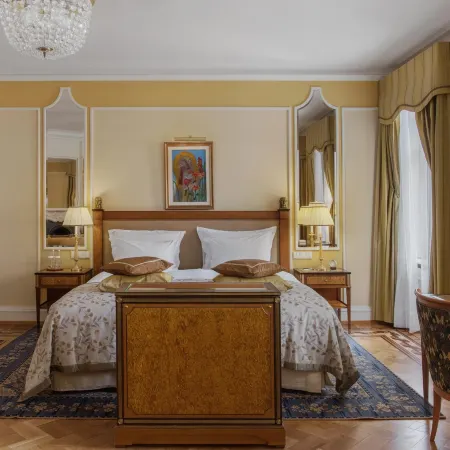 Гранд Отель Европа (Grand Hotel Europe)