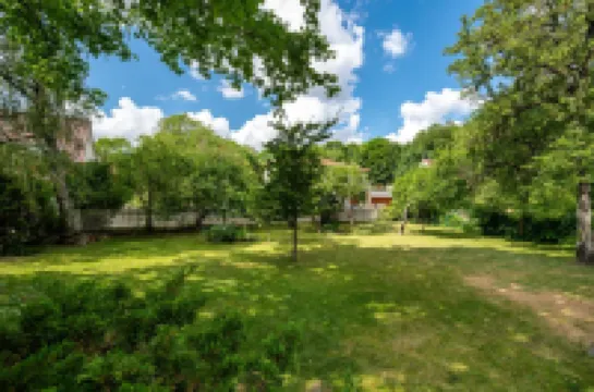 Kadriorg by Rikas Hotels