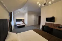 Grand Chalet Hotel in zona Victory park