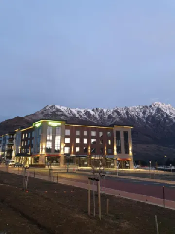 Wyndham Garden Remarkables Park Queenstown Hotels in Queenstown