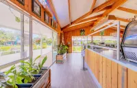 Aloha Apartments Hotels in Burnt Pine